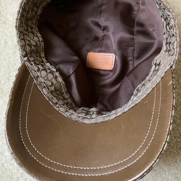 Coach Baseball cap in Khaki with mini signature logo. Size P/S - Picture 4 of 5